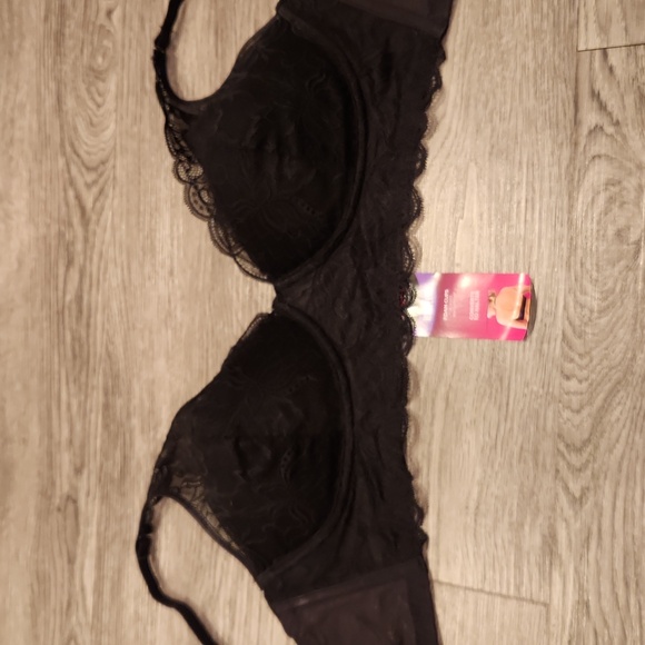 NEW Maidenform Wireless Bra - Picture 2 of 6